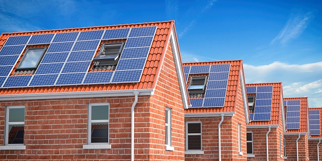 Instalace střešní solárních panelů